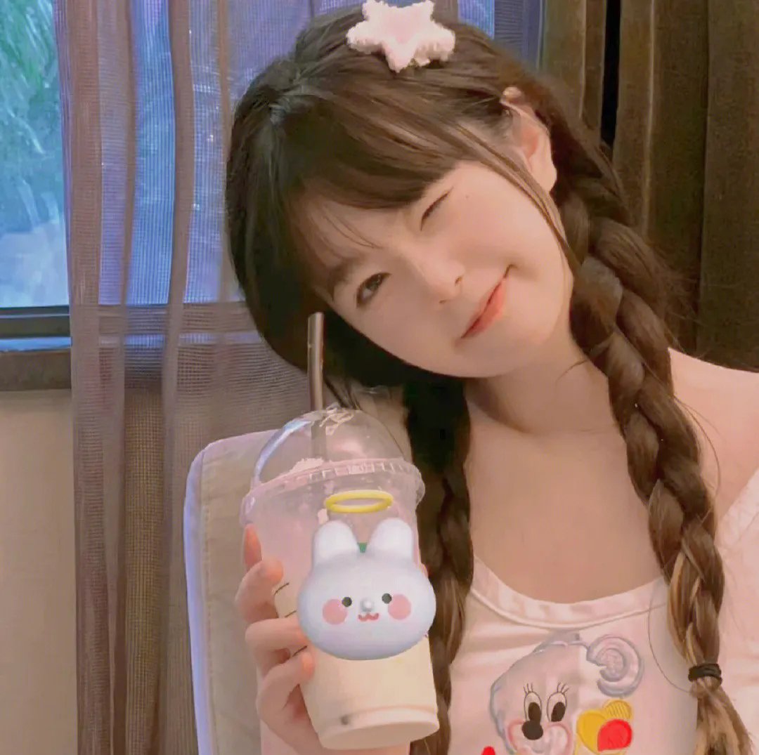女主角